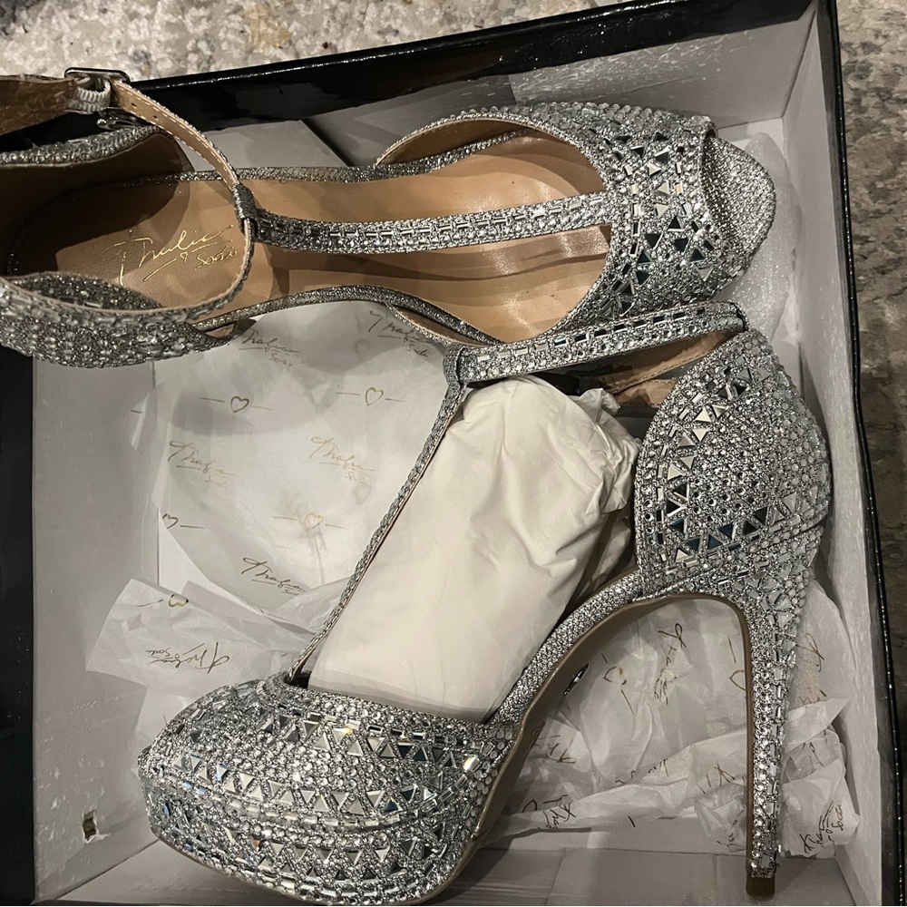 Rhinestone party shoe. ￼ perfect for a wedding or holiday party.